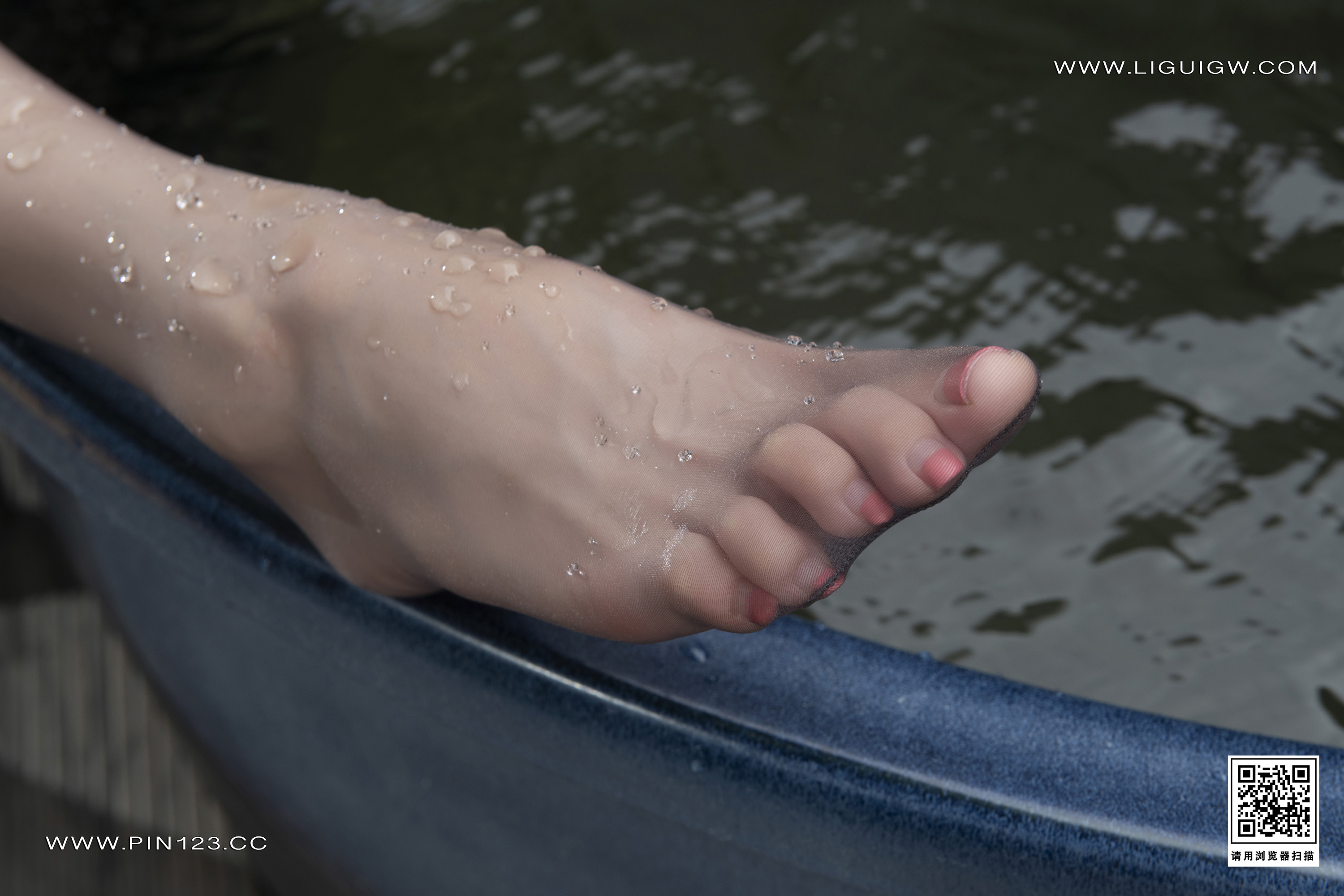 Ligui丽柜  2024.11.11 日本旅拍2 兔子